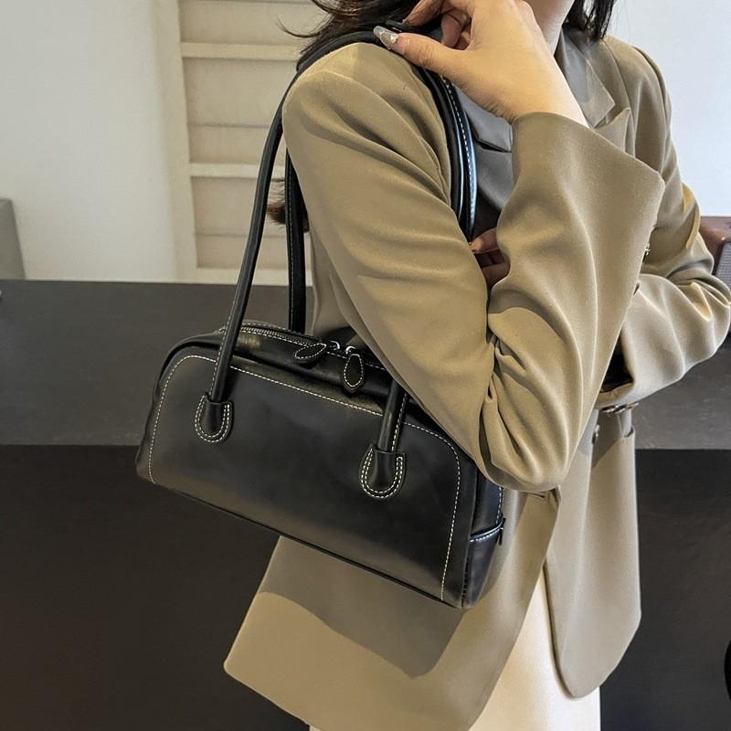 IELGY Retro Fashion Underarm Bag Trendy Bowling Bag Casual One Shoulder