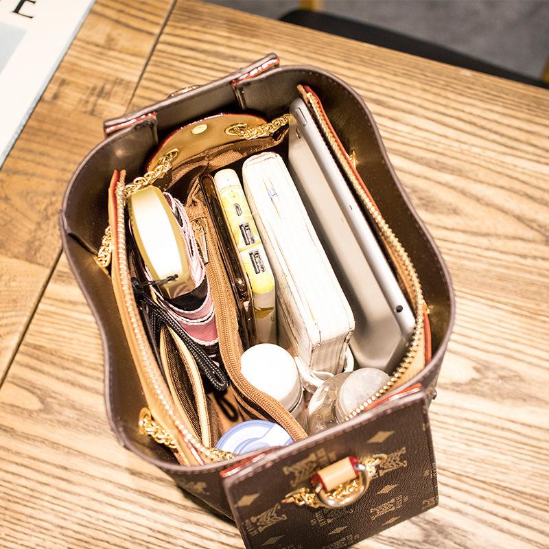 Damentaschen Trendige Leichte Luxus Damentaschen Schultertaschen Schlichte Kette Crossbody Große Taschen Großhandel