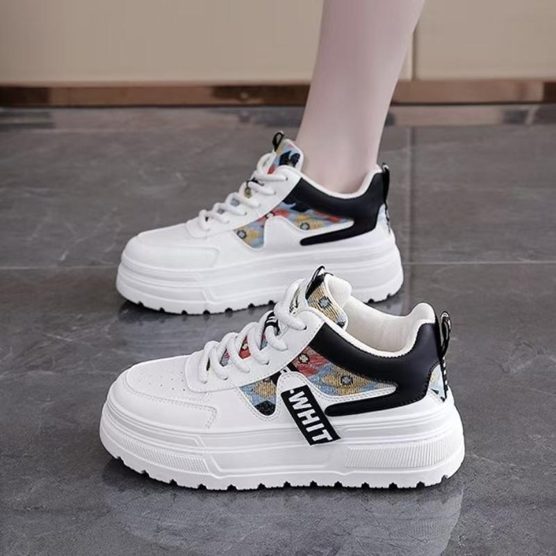 

Женские Кеды на Толстой Подошве Высокие Весенне-Осенние Новые Водонепроницаемые Нескользящие Кожаные На Шнуровке Повседневные Кроссовки Маленькие Белые Туфли 35 чёрный