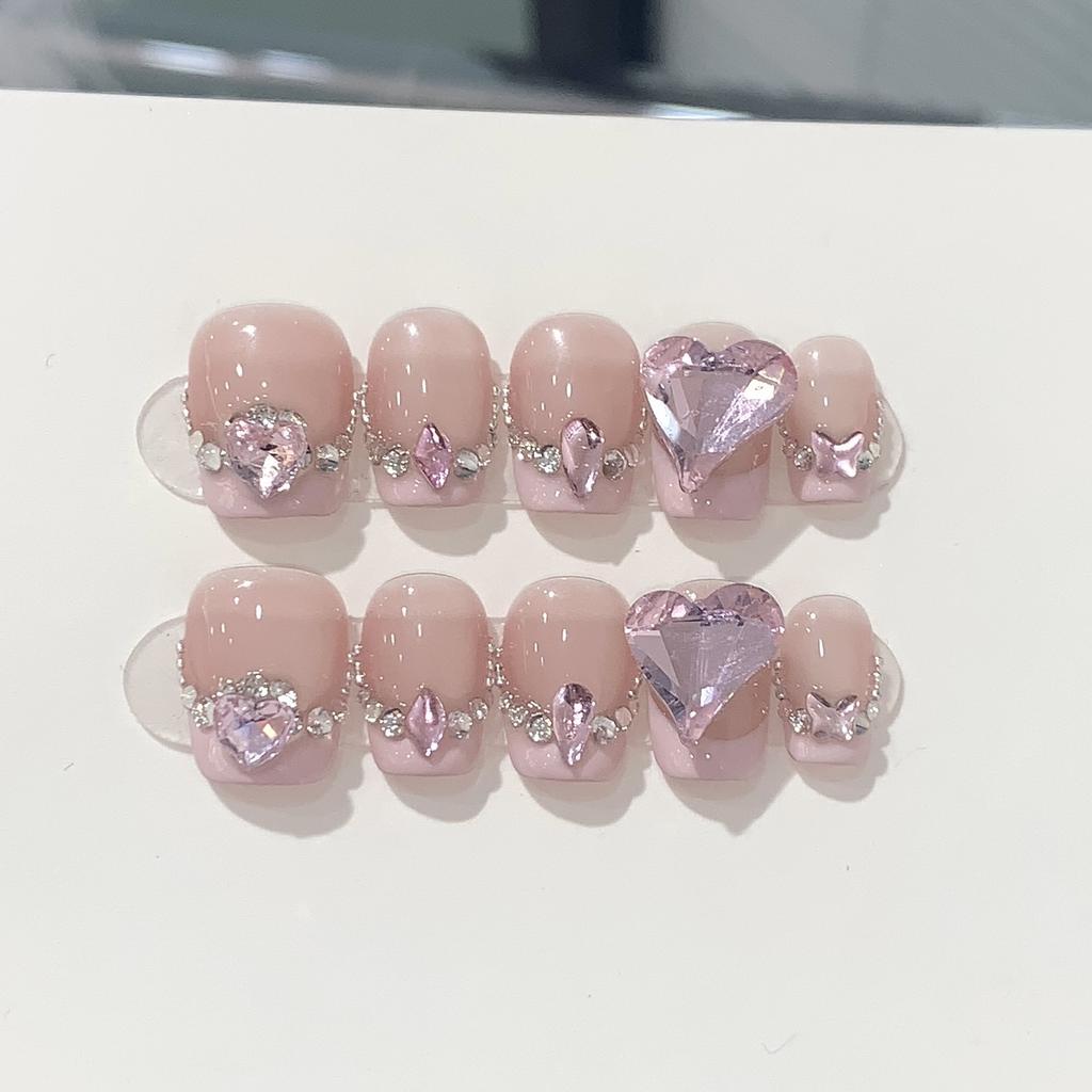 The Pure Girlish Feeling of The Spring Day, The French K9 Crooked Heart Powder Method, The Golden Nail