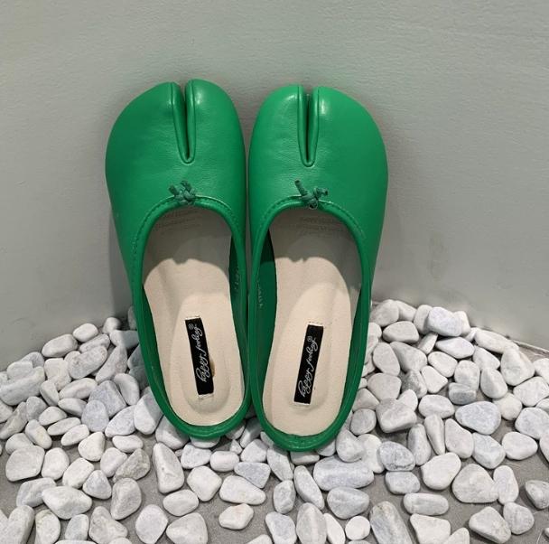 Fashion Bailamos Women Split Toe Fur Slippers Tabi Ninja Slip On Flats Round Toe Shallow Lazy Boat Slingback Mules Shoes Soft Warm Loafe