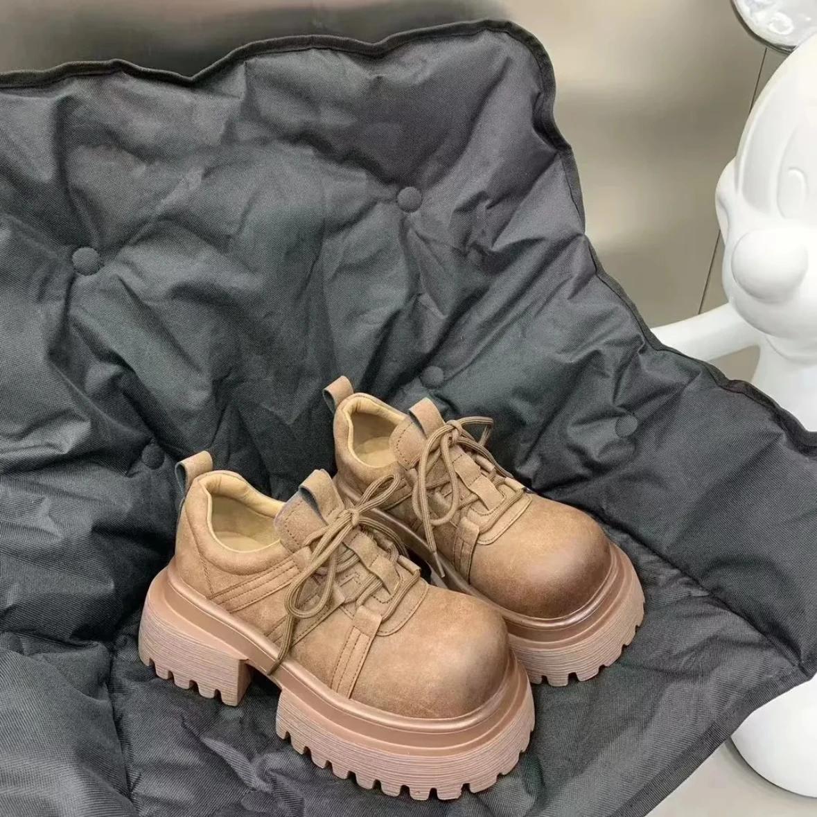 модные женские туфли-лодочки с круглым носком и средним каблуком для женщин — фото 9