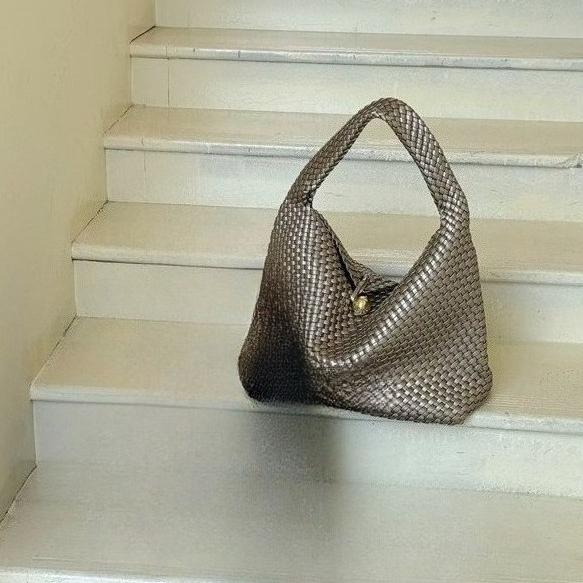 New Women's Handbag Large-capacity Handwoven Bag Shoulder Bag Women's High-end Versatile Commuter 2 set Bag Slack Tote Bag