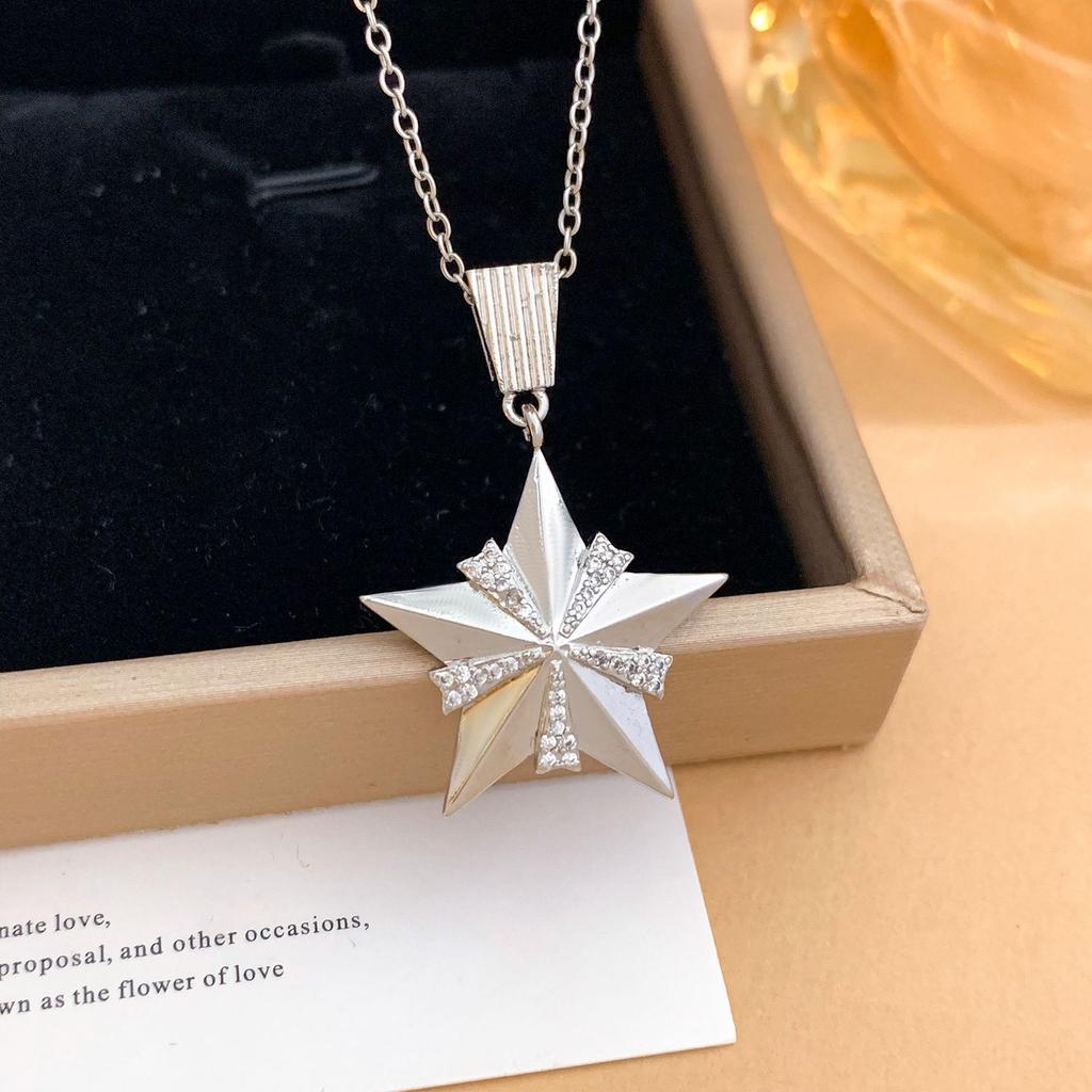 Necklace European, American moon star micro-inlaid zircon necklace accessories female niche personality light luxury high-end accessories