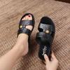 Sandalias y zapatillas para mujer, ropa exterior de verano, suela gruesa, antideslizantes, zapatos de baño para el hogar, zapatos de playa, Tacón de Cuña, zapatillas de fondo suave para mujer