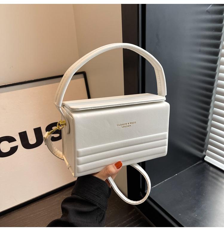 2025 Зимняя Ретро Женская Маленькая Сумка Кроссбоди Коробка - Нишевый Дизайн