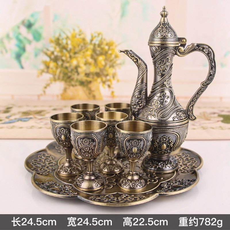 Vintage Style Zinc Alloy Whiskey Set