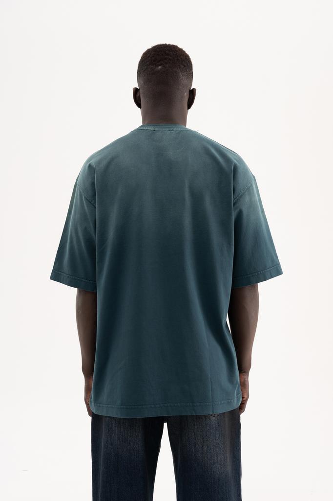 Machinist Men's Oversized T-shirt with a Gradient and Distressed Effect – Olive S