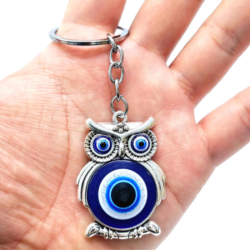 Good luck charm offering owl keyring key holder keychain