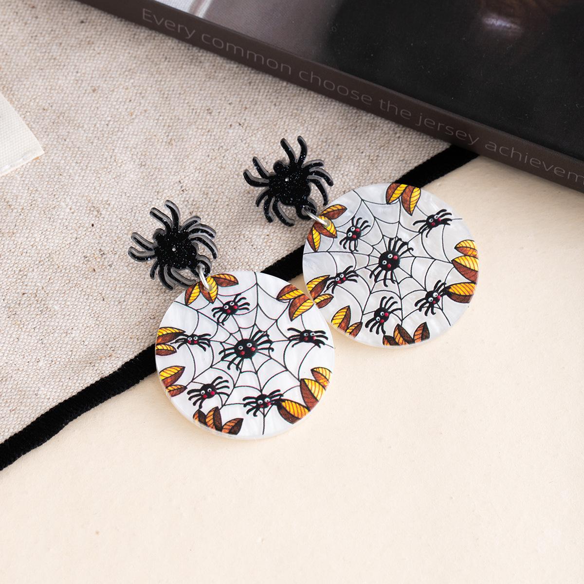 Преувеличенные забавные серьги-гвоздики в виде пауков на Хэллоуин Милый крутой стиль личности Модные преувеличенные нишевые серьги с характером