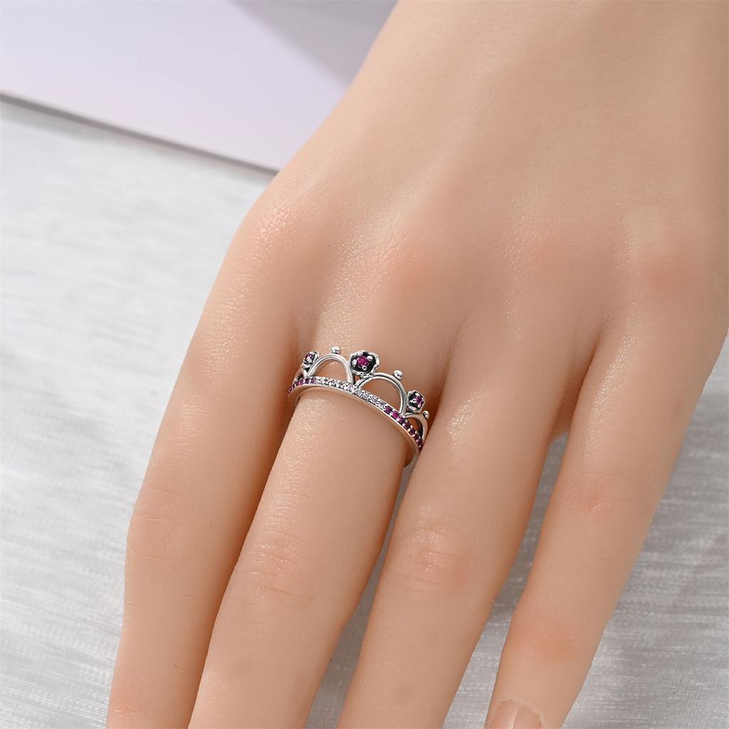 Copper Metal Simple Women Rings Pink Zirconium Crown Ring LOVE Wedding Rings Designed For Engagement High Quality Fine Jewelry Anniversary Perfect