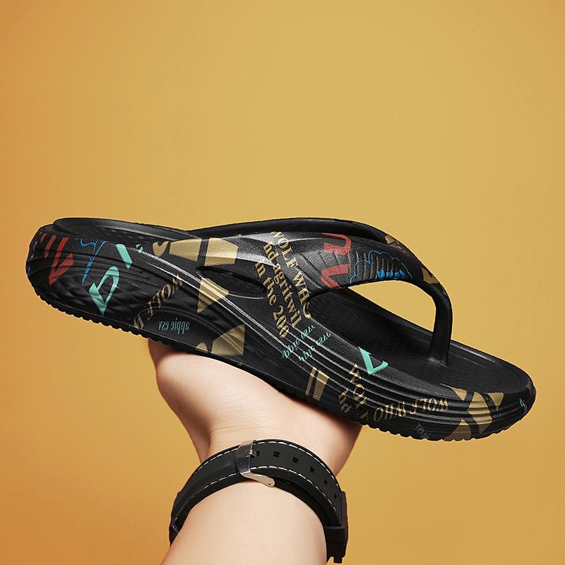 2Summer Flat Comfortable Lightweight Soft Soled Men's Sandals Outdoor Beach Flip-flops Wading Family Bathroom Men's Shoes