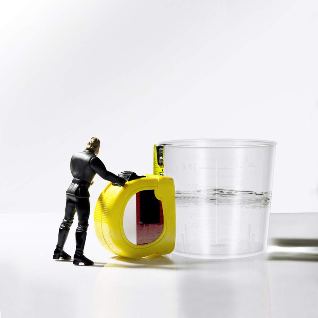 Amosfun 25-teilige Kunststoff-Messbecher, 60ml Bechergläser, Hitzebeständig, Klar, Skaliert, Kommerzielle Qualität, Bruchsicher, Tragbar, Kleines Fassungsvermögen