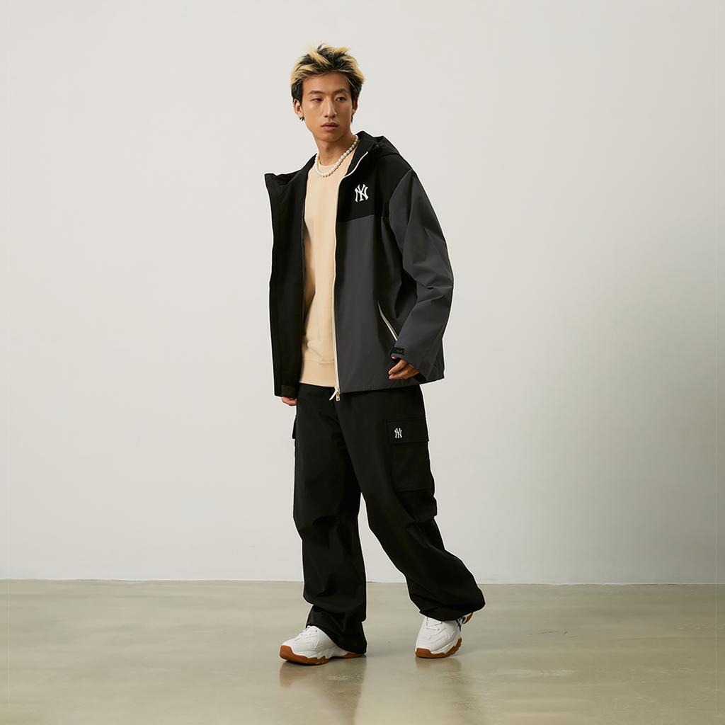 New MLB New York Yankees Basic Collection 24FW Windproof Jacket Unisex Charcoal Gray 3AWJB0344-50CGS