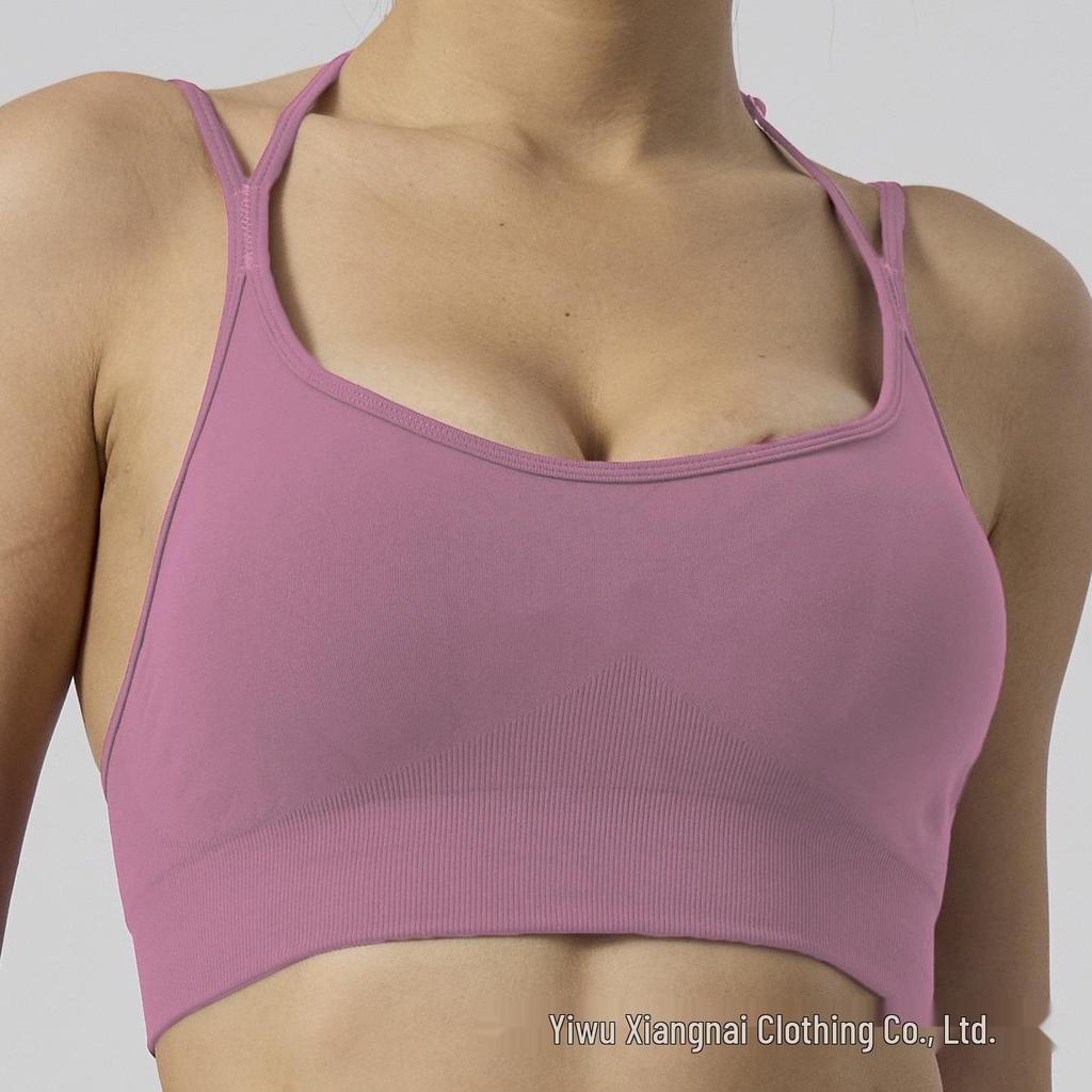 New Seamless Women's Yoga Set: Sports Bra, Fingerless Gloves, and Hip-Lifting Shorts for Fitness