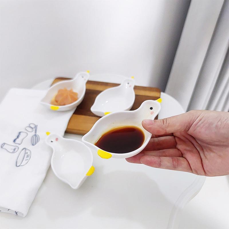 Cartoon Seasoning Dish Soy Sauce Dish Ceramic Dish Tomato Rack Salad Sauce Container Creative Table Decoration Home