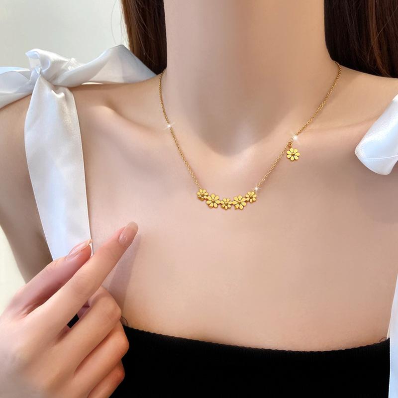 6 Flowers Minimalist Wind Stove Real Gold Necklace Female Collarbone Chain With Jewelry