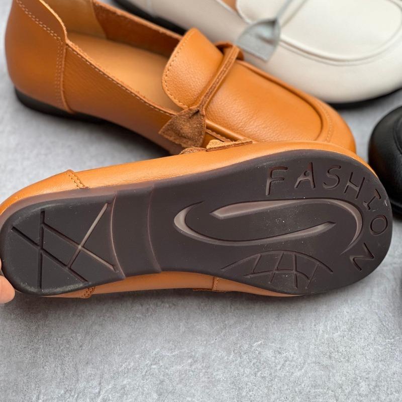Women's Handmade Leather Shoes Spring and Summer Round Head Flat Soft Leather Soft Sole Casual Leather Shoes