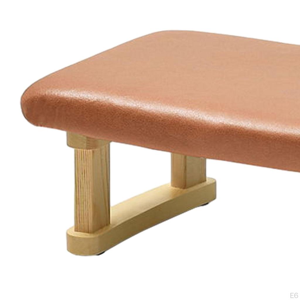 Schicker Holzbein Hocker für die Wohnungsdekoration