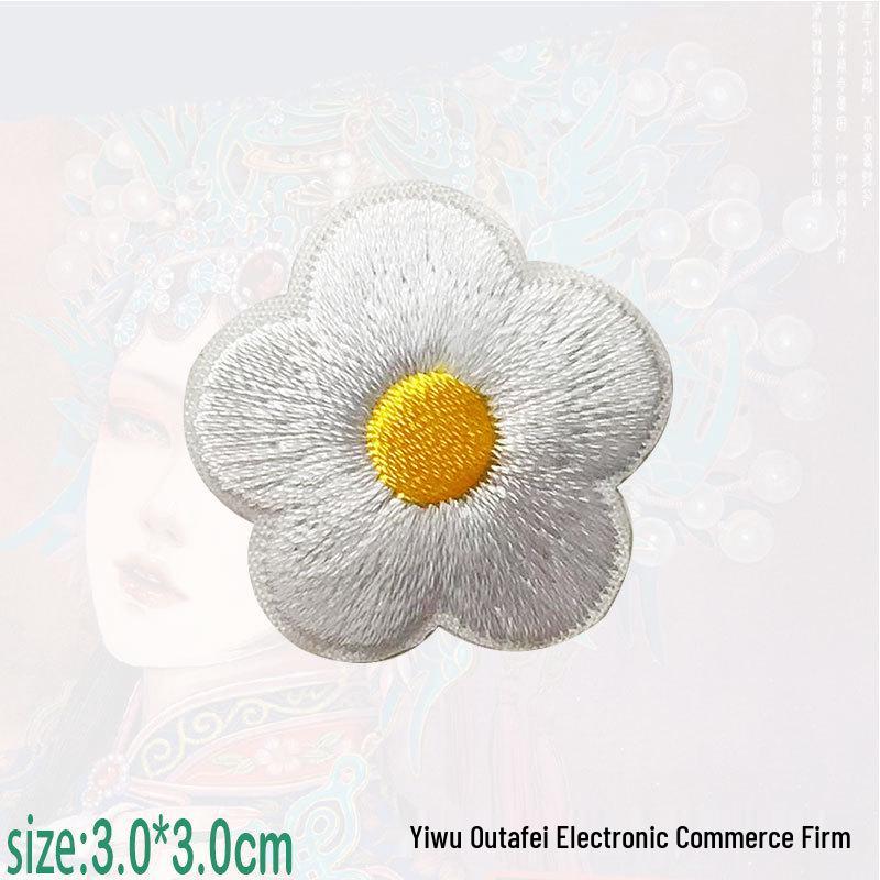 Colorful Plum Blossom Embroidered Fabric Iron-on Patch for Clothing Repair
