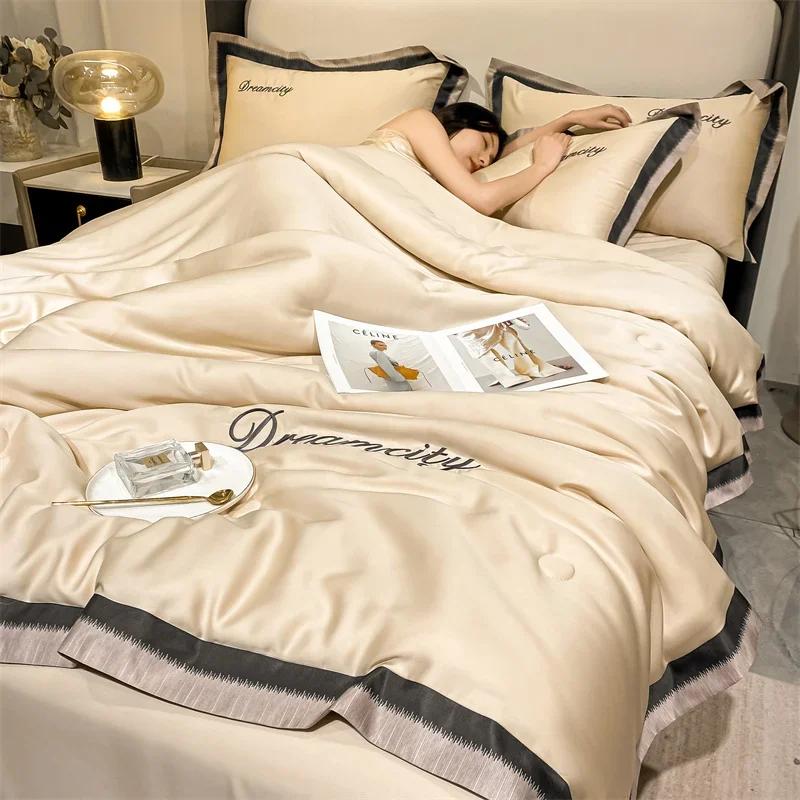 Digital Edge Wash Silk Embroidery Sky Silk Ice Silk Summer Quilt,Smooth Air Condition Comforter Lightweight Summer Quilt