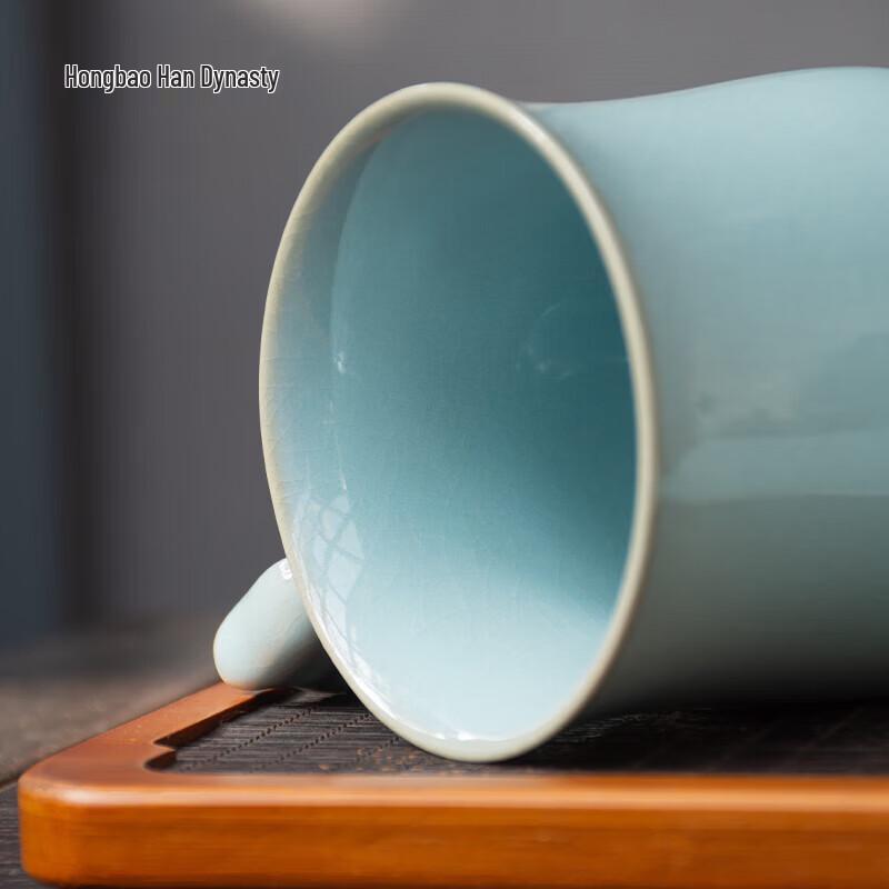 Ru Kiln Celadon Teacup with Lid