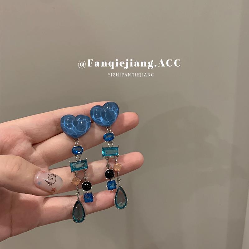 French Retro Zircon Pearl Stud Earrings - Elegant, Versatile Light Luxury Design for Women