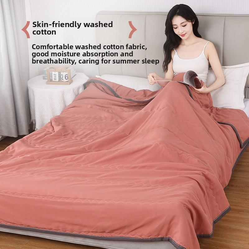 Water Wash Cotton Comforter For Single And Double Beds With Easy Maintenance