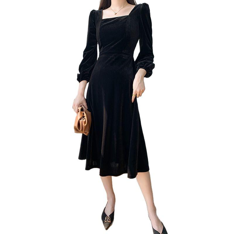 Women's Long Sleeve Velvet Dress: Autumn/Winter, French Retro A-line, Waist-Cinching, Square Neck, Hepburn Style Little Black Dress