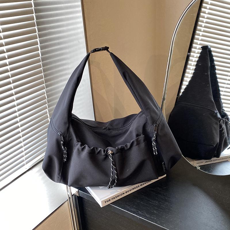 Versatile Solid Color Nylon Zipper Shoulder Bags High Quality Simple Casual Handbags on Sale Soft Youth Commuting