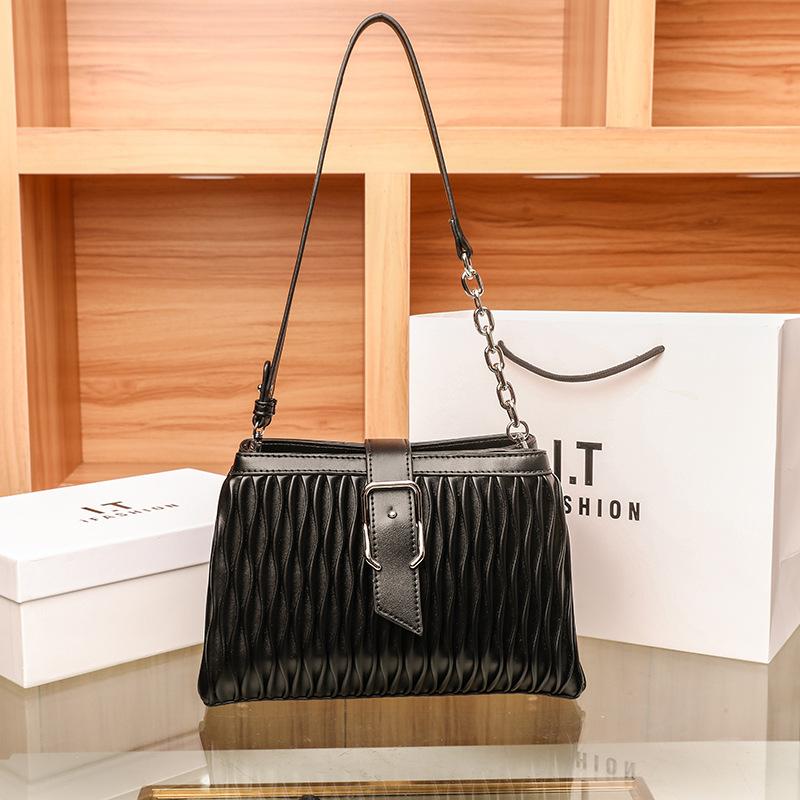 

Simple pleated indentation new candy color trendy winter fashion casual chain crossbody shoulder small square women s bag чёрный