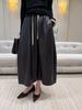 Noble Flare Umbrella Skirt: Bud-Shaped Sheepskin Midi with Elastic Waist for Versatile Commuting