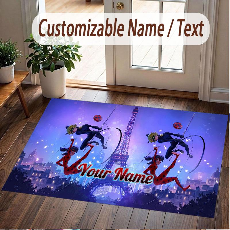 Tappeto in Cristallo Vellutato con Testo Nome Personalizzato, Tappeto Decorativo Morbido Peluche Miraculous Ladybug Antiscivolo per Pavimento