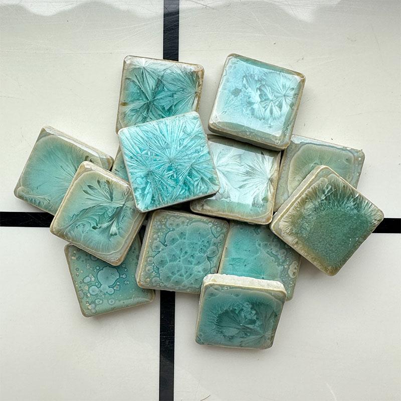 100g DIY Keramik Mosaikfliesen Glas Blatt Blütenblatt Form Handgemachte Ornamente Fliesen Wand Kunsthandwerk Kristall für Dekoratives Material 917