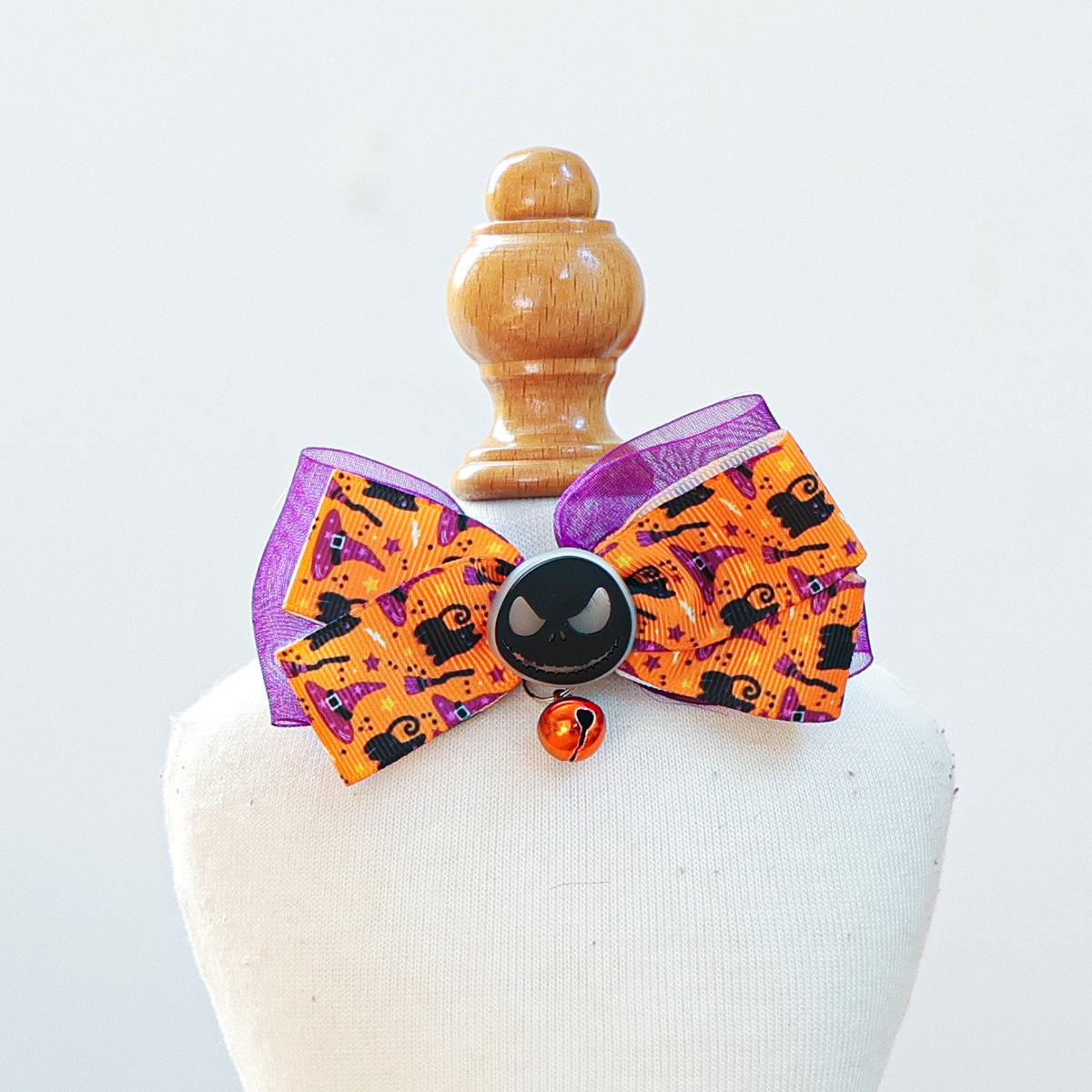 

Halloween Dog Collars Accessories Cute Little Dogs Cats Dress Up Supplies Luminous Pumpkin Skull Pet Collars Holiday Decorations