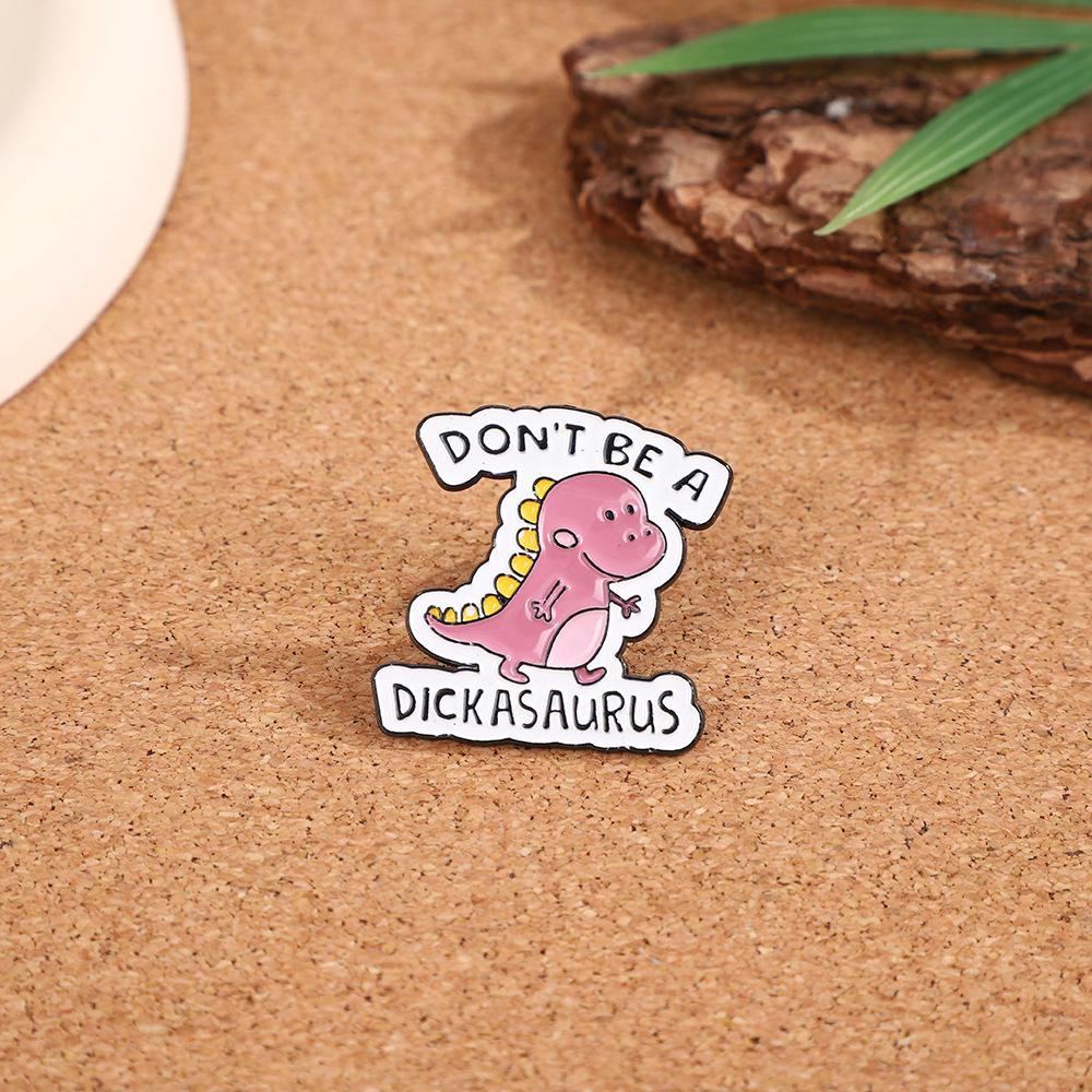 Cartoon little dinosaur brooch cute fashion versatile brooch clothing accessories