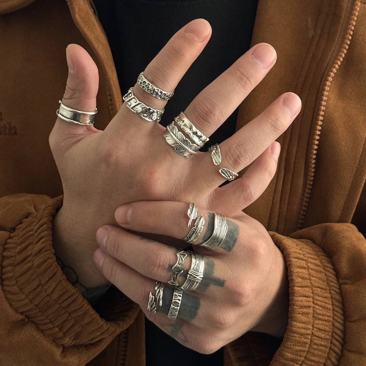 

SHIXIN 12Pcs/Set Trendy Punk Feather Open Rings for Men Hip Hop Geometry Bat Wings Adjustable Knuckle Ring Male Jewelry Gift