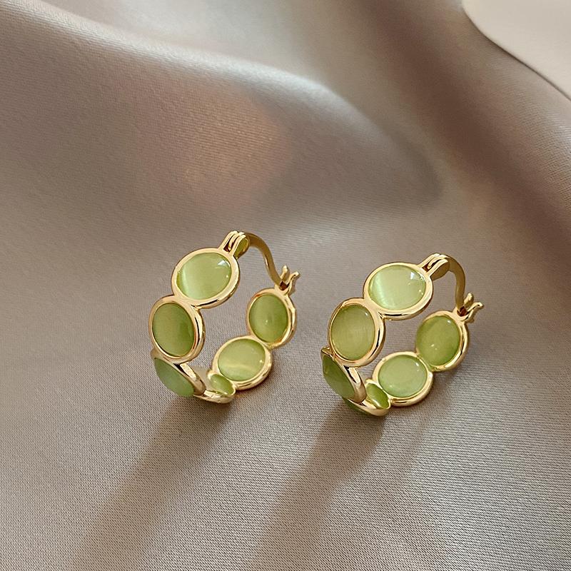 

2026 New Design Sense White and Green Opals Round Hoop Earrings for Women‘s Korean Fashion Jewelry Luxury Shiny Accessories
