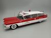 AMT Escala 1959 Ambulância Cadillac com Maca Kit Modelo de Plástico 1/25 (AMT1395)