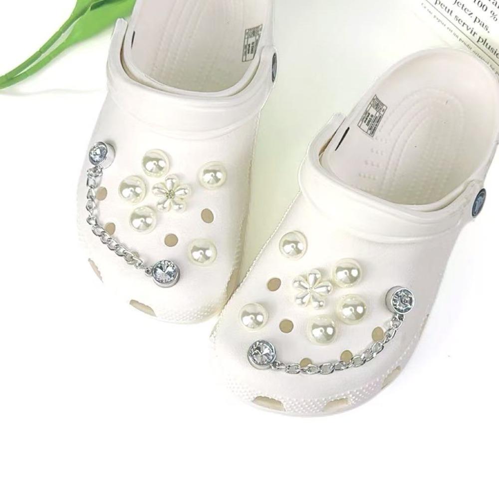 14PCS Fashion Shoe Charms for Clogs Set Accessories Hole Shoe Buckle Summer Pearl Flower Diamond Chain DIY Shoes Decorations