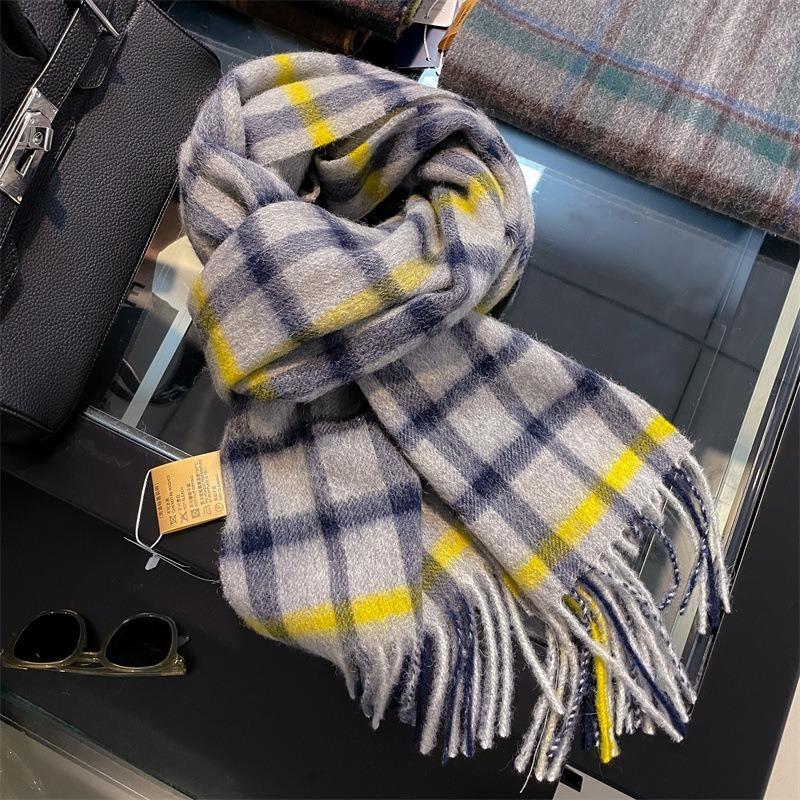 Exquisite Pure Wool Plaid Scarf British Classic Unisex Couple Style Simple Versatile Winter Warm Scarf XWJ100 for daily use 180x32cm