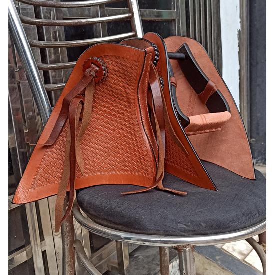 Nuevos estribos de silla de montar Tapaderos occidentales con diseño floral, hechos a mano, de cuero cosido, de alta resistencia, se venden en pares