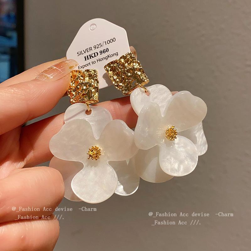 Silver Needle Exaggerated Design Flower Geometric Earrings Fashion Temperament Earrings Earrings Earrings High-end Versatile Earrings