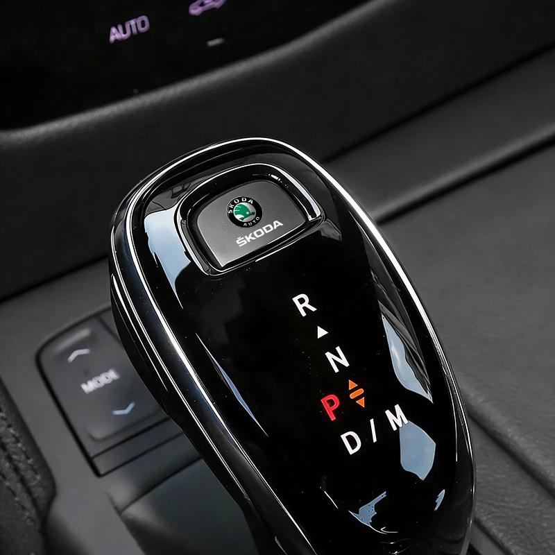 XOWS7 Car Interior Steering Wheel 3D Sticker Logo Car Accessories Tool for Skoda RS Rapid Yeti Karoq Vision Octavia Kodiaq Kamiq Fabia