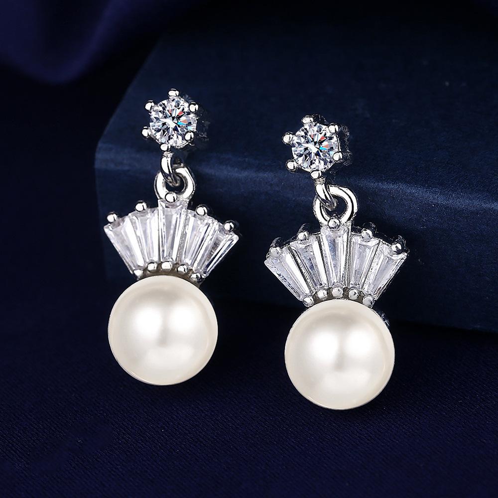 925 Sterling Silver Jewelry Women Fashion Cute Tiny Clear Crystal CZ Stud Earrings Gift for Girls Teens Lady E001