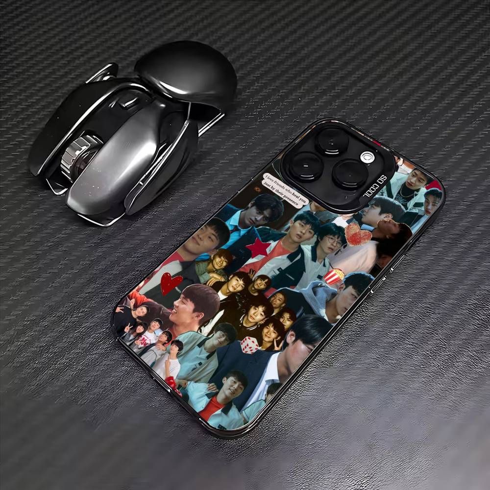 W-Weak hero class wallpaper Phone Case For iPhone17,16,15,14,13,12,11 Plus,Pro Max Colored Silver Plated Inside Cover