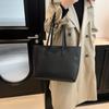 Retro Large-capacity Commuter Handbag, Fashionable and Atmospheric Women's Shoulder Bag, Go Shopping, Versatile Tote Bag