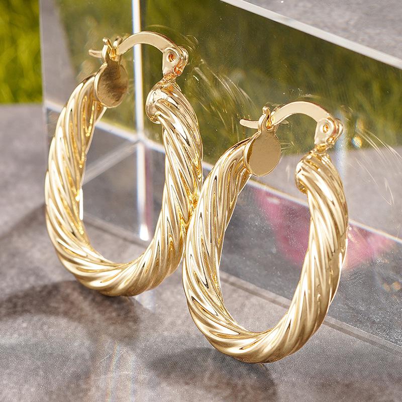 1 Pair, Fashionable, Exquisite and Versatile, Fashionable Textured Earrings