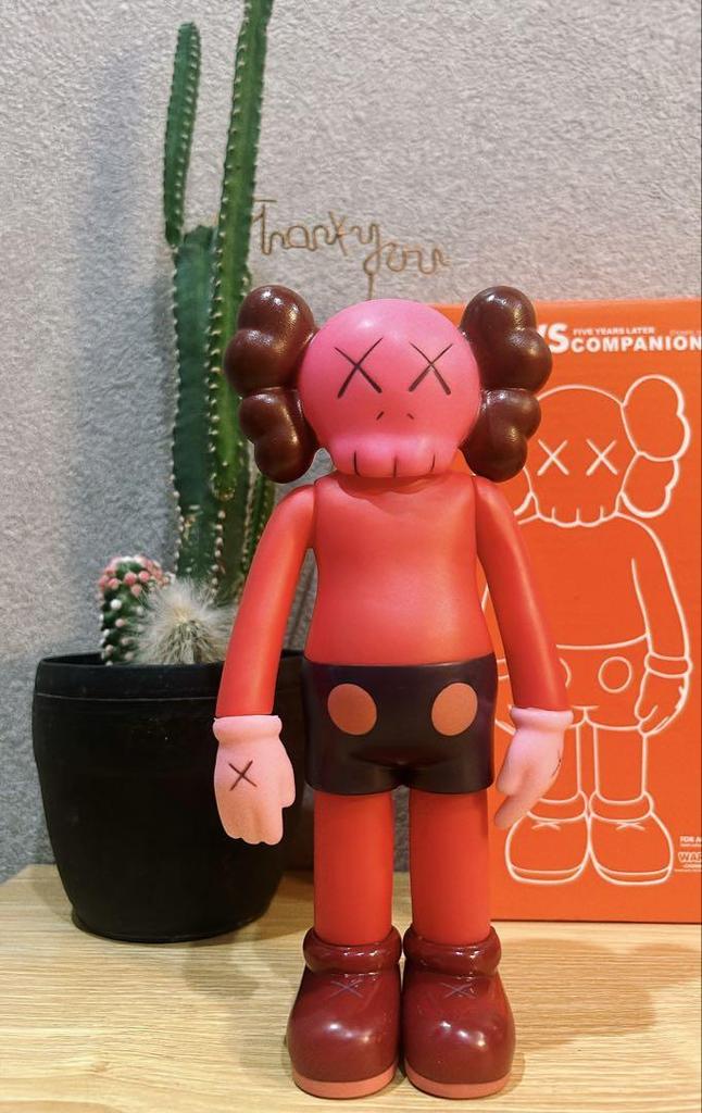 [USED] KAWS 6-piece figure set