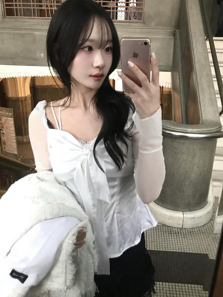 Spring 2026 Women's Slim French Bow Satin Bandeau Chiffon Shirt